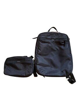 Targus 15'' Newport Ultra Slim Backpack & Newport Crossbody Pouch-GUC
